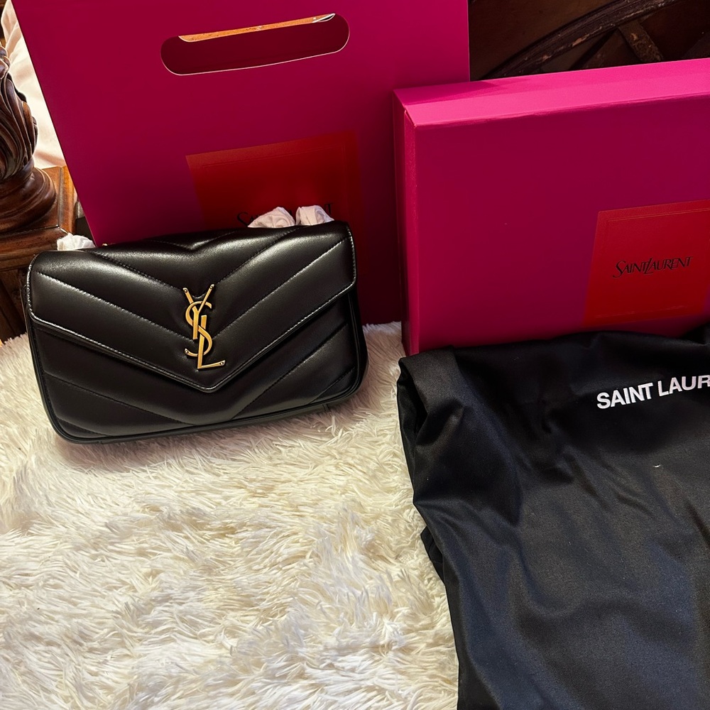 Saint Laurent LOULOU SMALL IN MATELASSÉ LAMBSKIN Black Quilted Leather Bag